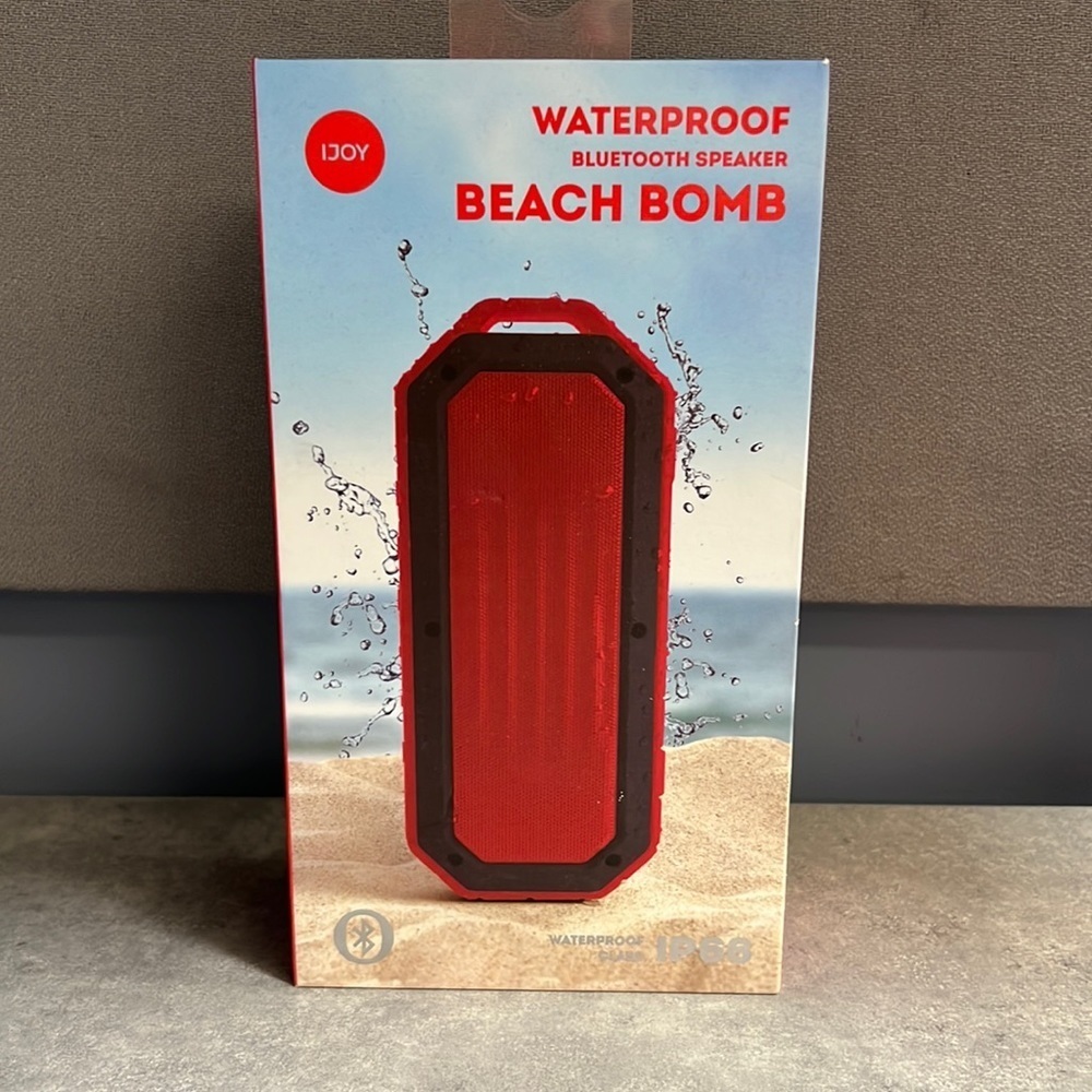 NIB IJOY Waterproof Bluetooth Speaker Beach‎ Bomb